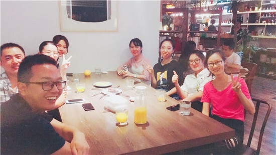 優(yōu)訊EC組夏日簡(jiǎn)餐